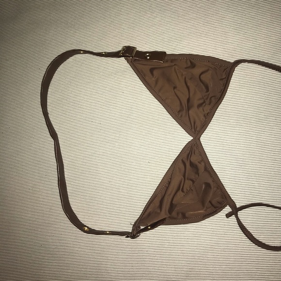 Pretty Little Thing brown buckle bikini - Picture 4 of 4